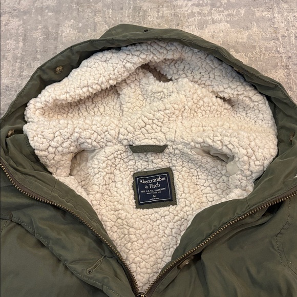 Abercrombie & Fitch Lined Military Parka Size Medium - Picture 3 of 8